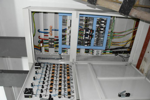 地源熱泵電路鋪設 地源熱泵電路鋪設